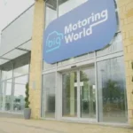 „Big Motoring World“ atidarys didžiausią naudotų automobilių saloną Warrington mieste